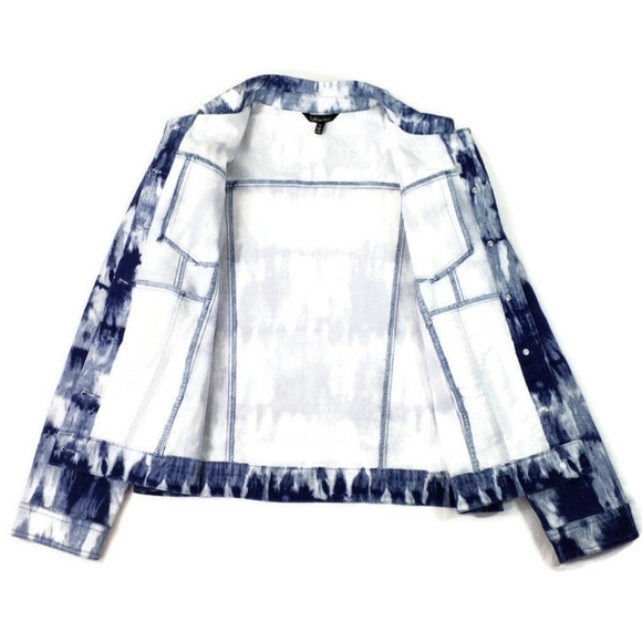 1 Bliss Lane Blue White Tie Dye Print Denim Jacket Womens Size Medium NWOT - Picture 3 of 12
